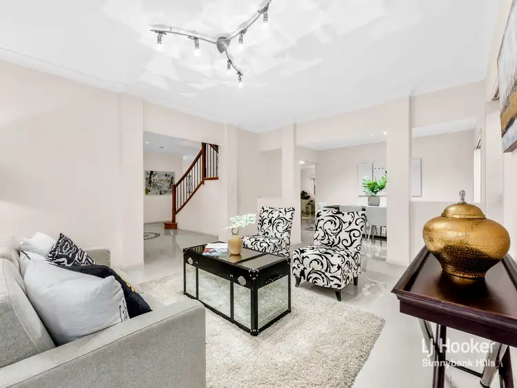 Third view of Homely house listing, 11 Ellendale Circuit, Eight Mile Plains QLD 4113