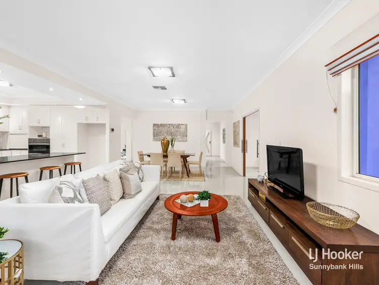 Sixth view of Homely house listing, 11 Ellendale Circuit, Eight Mile Plains QLD 4113