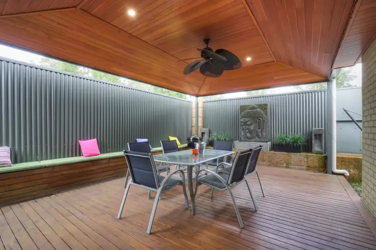 12 Barrington Avenue, Champion Lakes WA 6111