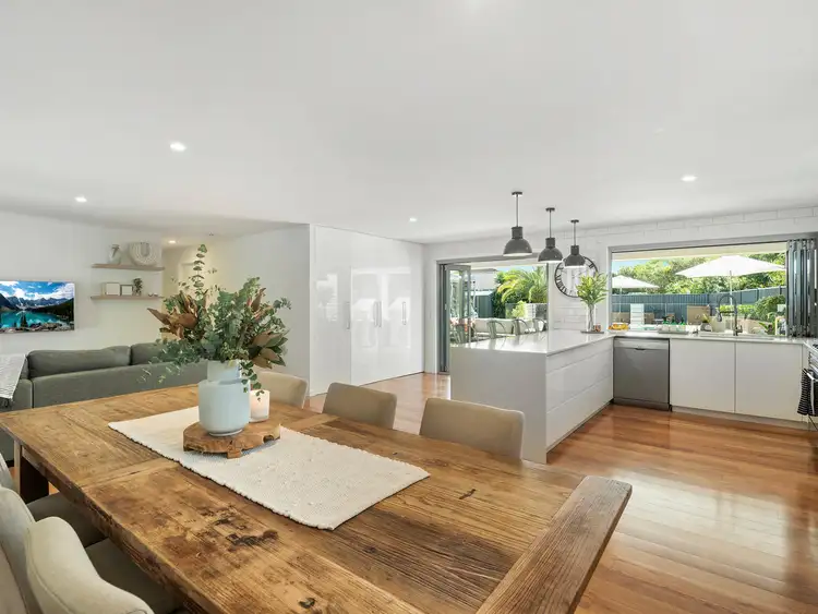 3 Honeyeater Drive, Burleigh Waters QLD 4220