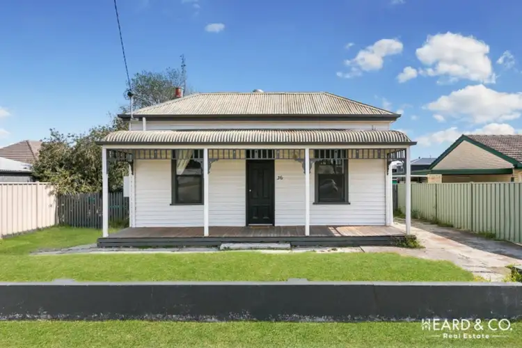 36 Neale Street, Kennington VIC 3550