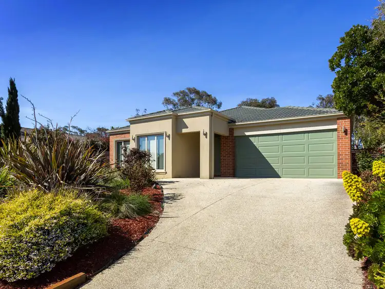 8 Padua Drive, Mornington VIC 3931