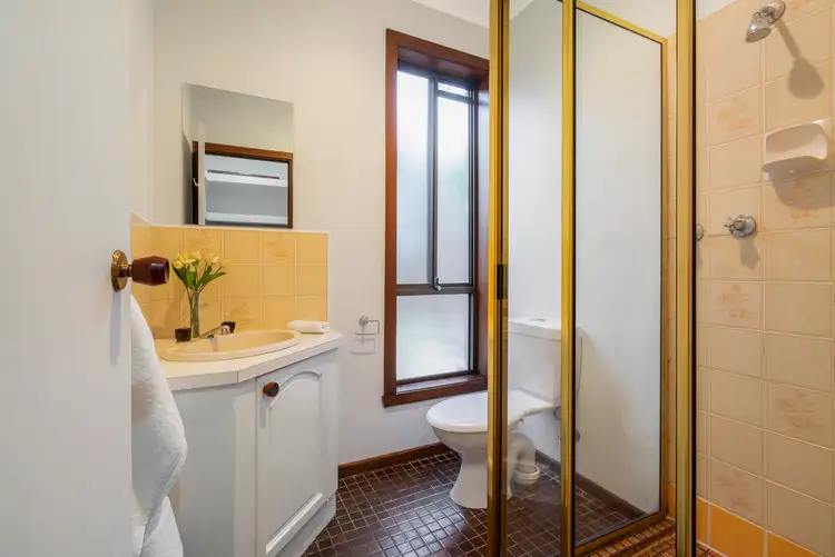 Seventh view of Homely house listing, 2 Bourke Crescent, Wodonga VIC 3690