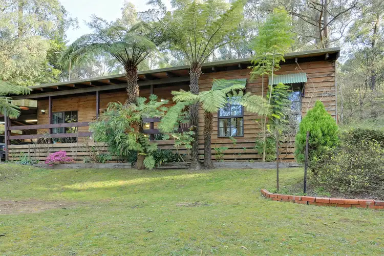 32 Second Avenue, Cockatoo VIC 3781