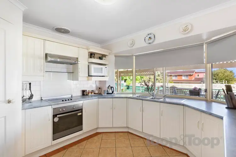 Fifth view of Homely house listing, 2 Carina Street, Hallett Cove SA 5158
