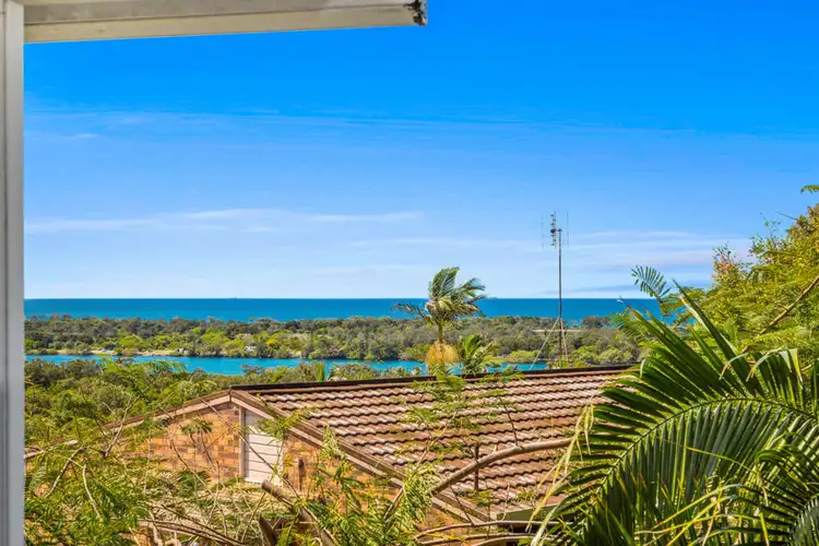 4 Allamanda Avenue, Banora Point NSW 2486