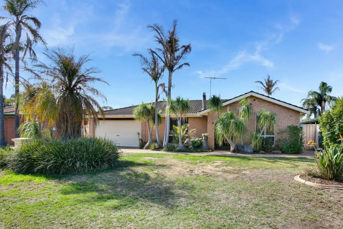 Main view of Homely house listing, 19 Mistletoe Avenue, Claremont Meadows NSW 2747