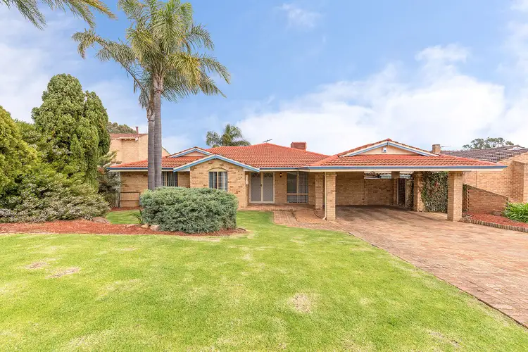 16 Devenish Way, Leeming WA 6149