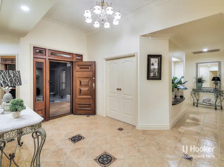 Fourth view of Homely house listing, 8 Cotswold Place, Wishart QLD 4122