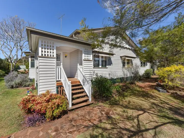 288A Hume Street, Centenary Heights QLD 4350