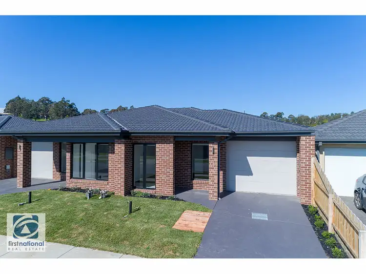Main view of Homely townhouse listing, 1/26 Shakespeare Court, Drouin VIC 3818