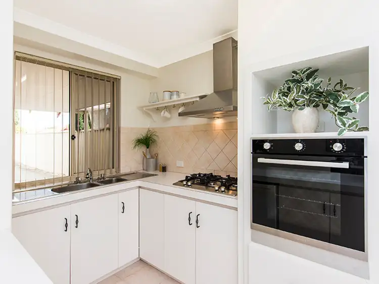 Fifth view of Homely house listing, 8/78 Clydesdale Street, Como WA 6152