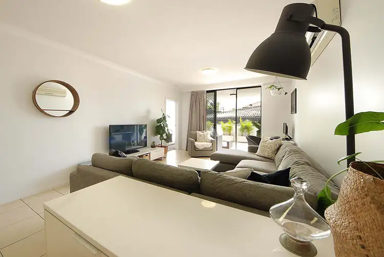 Fifth view of Homely unit listing, 2/2254 Gold Coast Highway, Mermaid Beach QLD 4218
