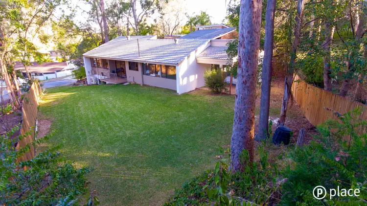 7 Star Place, Chapel Hill QLD 4069