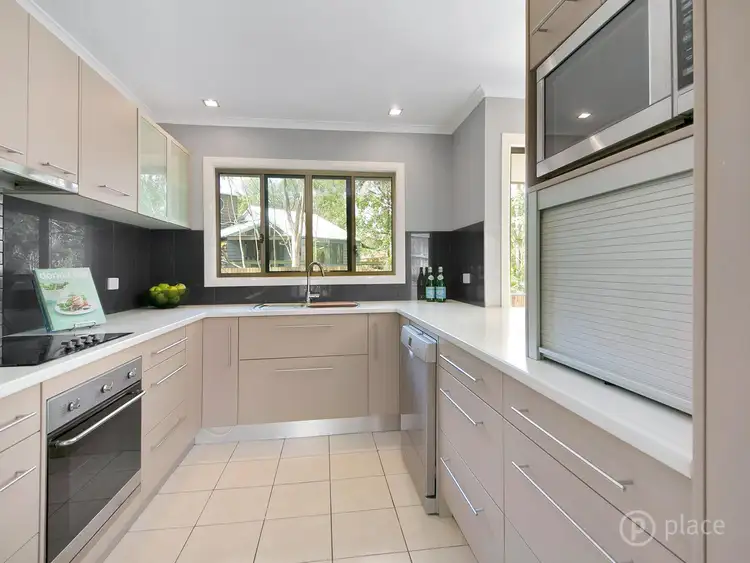 Sixth view of Homely house listing, 7 Star Place, Chapel Hill QLD 4069