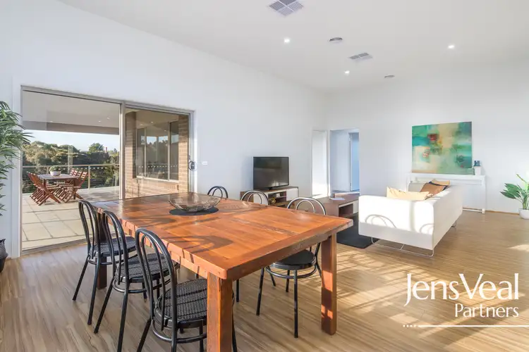 14 Ingle Street, Mount Pleasant VIC 3350
