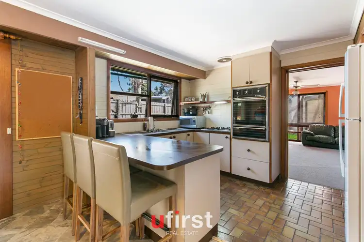 Fifth view of Homely house listing, 2 Westa Close, Frankston VIC 3199