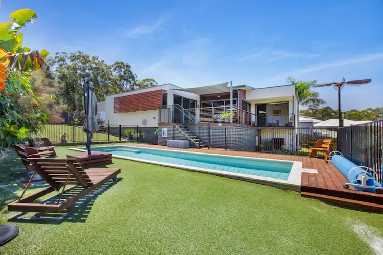 12 Songbird Drive, Pomona QLD 4568