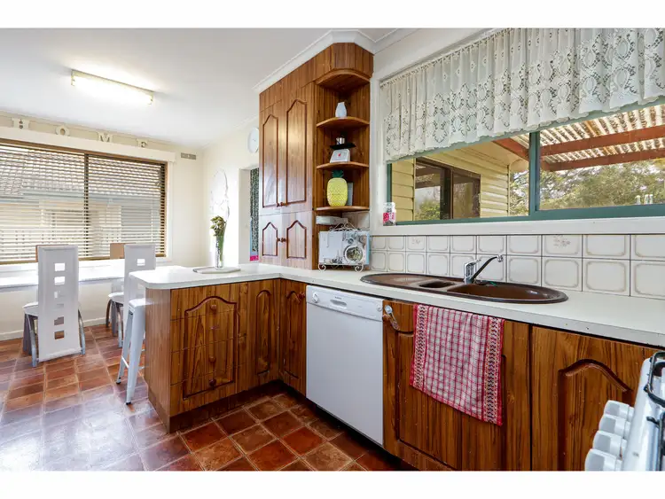 Fifth view of Homely house listing, 18 Mathieson Street, Sale VIC 3850