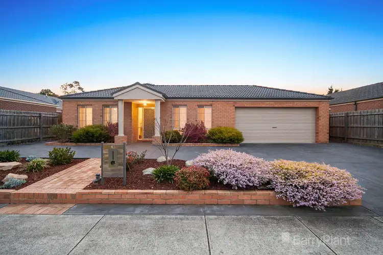 43 Thwaites Road, Pakenham VIC 3810