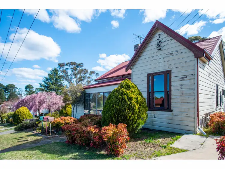 9 West End Street, Katoomba NSW 2780