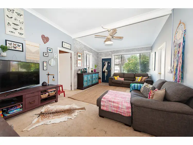 Sixth view of Homely house listing, 6 Clive Court, Table Top NSW 2640