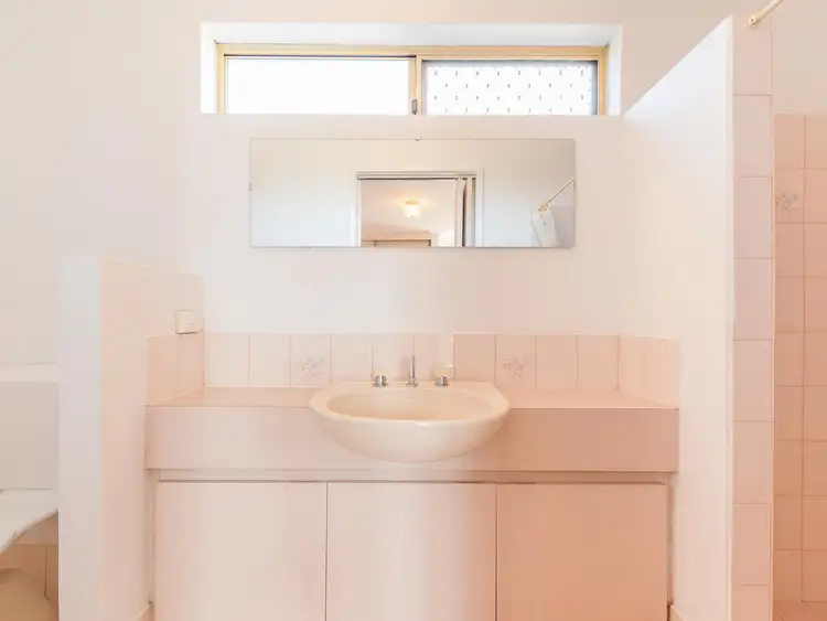 Sixth view of Homely villa listing, 3/9 Heron Place, Maddington WA 6109