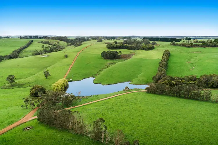 660 Bucks Road, Simpson VIC 3266