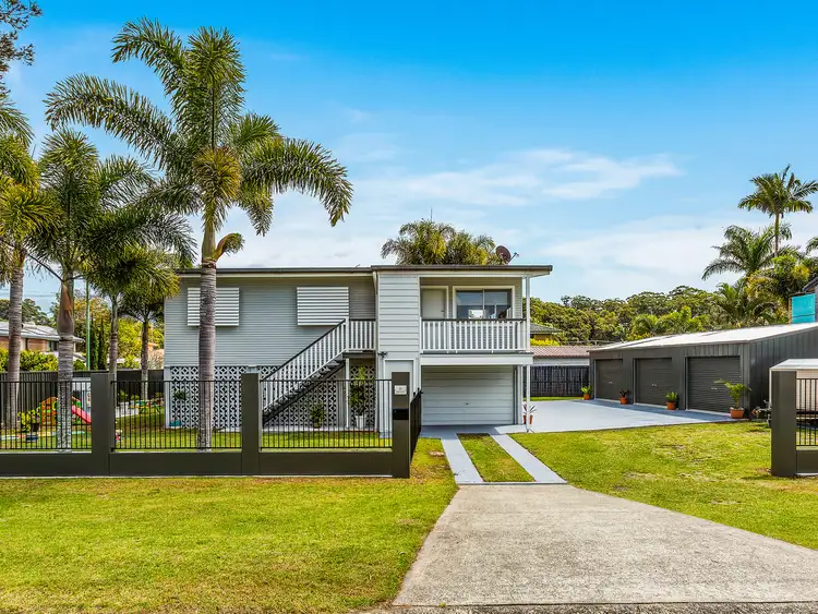 31 Lakes Drive, Tweed Heads West NSW 2485