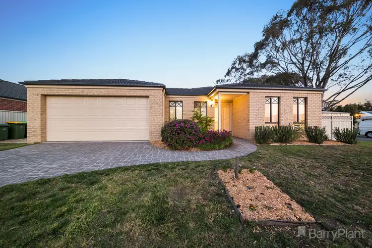 17 Tyrell Place, Pakenham VIC 3810