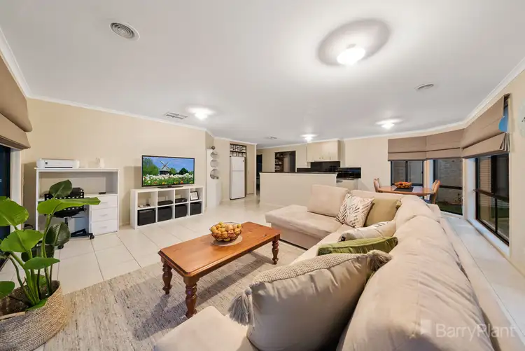 Sixth view of Homely house listing, 17 Tyrell Place, Pakenham VIC 3810