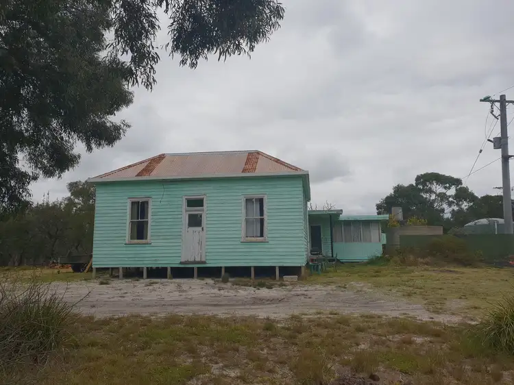 1050 Seaspray Road, Longford VIC 3851