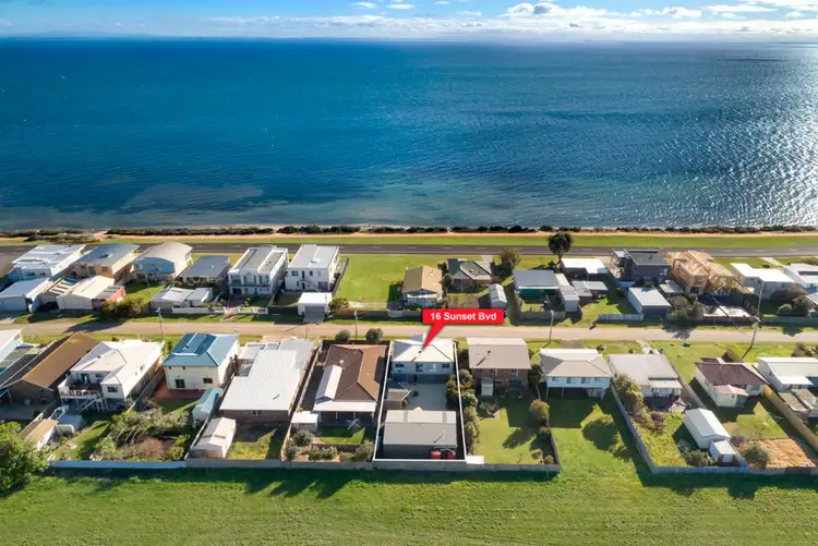 16 Sunset Boulevard, Portarlington VIC 3223