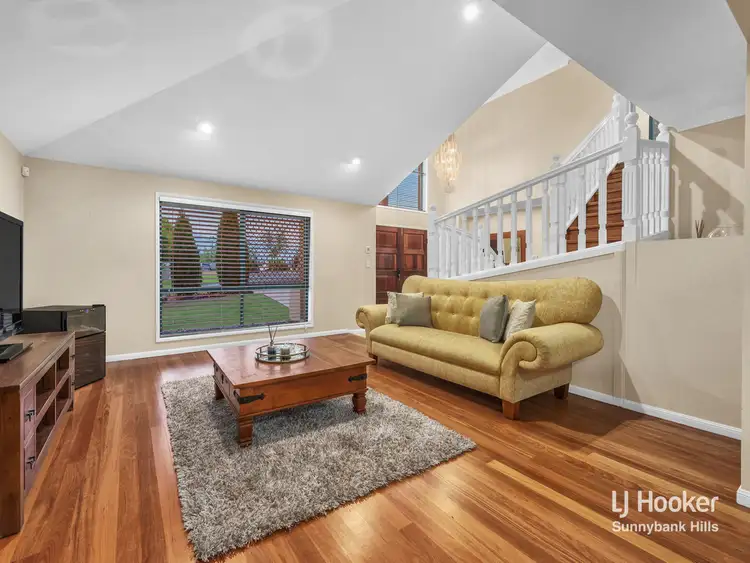 Sixth view of Homely house listing, 2 Golden Oak Crescent, Carindale QLD 4152