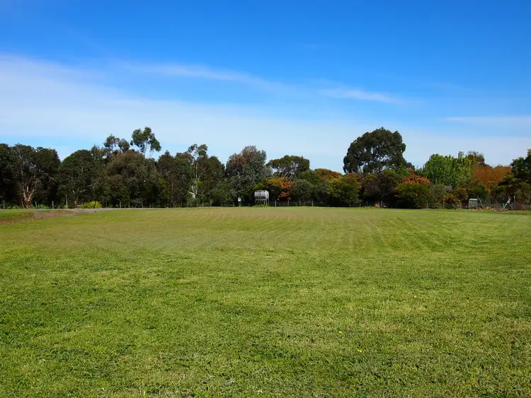 45 Leura Lane, Hamilton VIC 3300