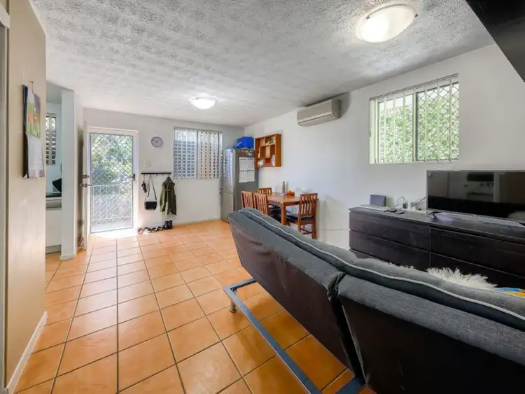 Fourth view of Homely unit listing, 2/43 Stopford Street, Wooloowin QLD 4030
