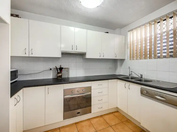 Fifth view of Homely unit listing, 2/43 Stopford Street, Wooloowin QLD 4030