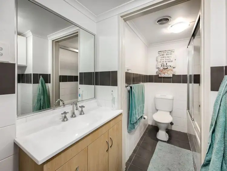 Sixth view of Homely unit listing, 2/43 Stopford Street, Wooloowin QLD 4030