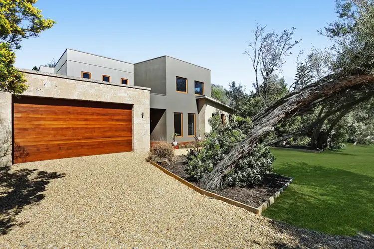 15 Bachli Street, Rye VIC 3941