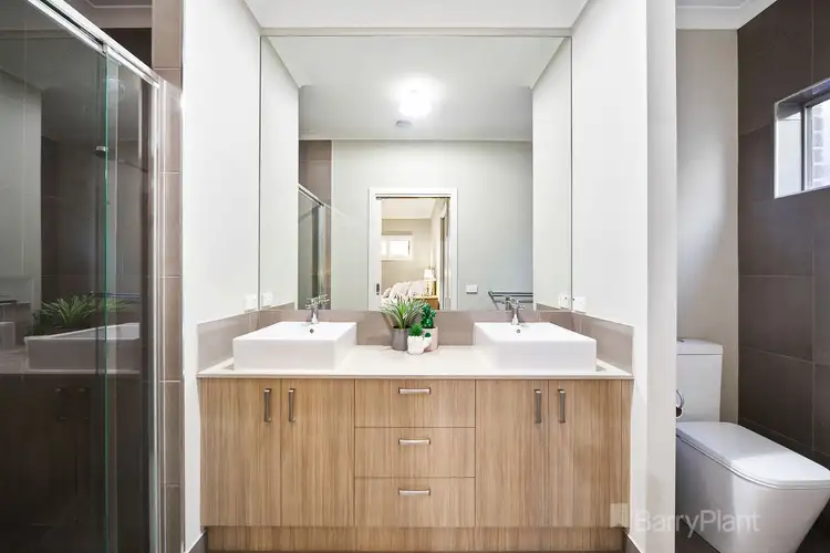 Sixth view of Homely house listing, 133 Willandra Circuit, Warragul VIC 3820