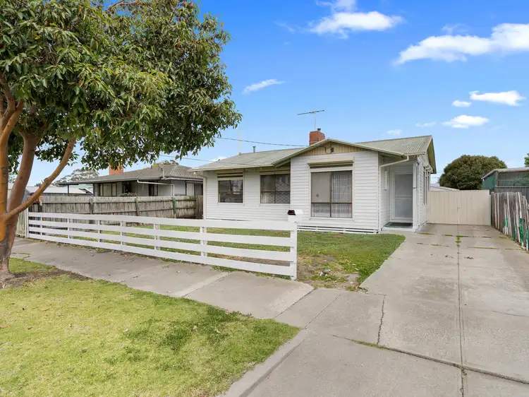 25 Hargreaves Crescent, Braybrook VIC 3019