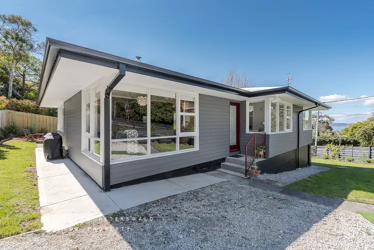 11 Delta Avenue, Taroona TAS 7053