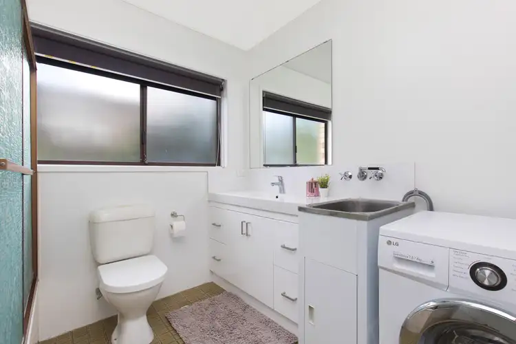 Sixth view of Homely apartment listing, 1/10 Lucinda Street, Taringa QLD 4068