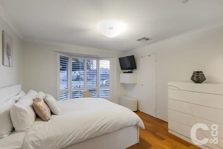 3 Glamis Court, Orelia WA 6167