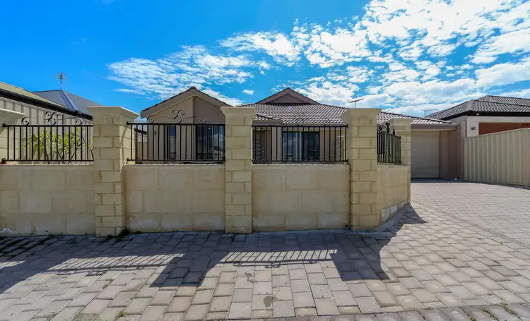 43 Hookstone Drive, Landsdale WA 6065