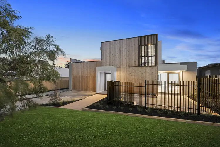 1/1 Puebla Street, Torquay VIC 3228