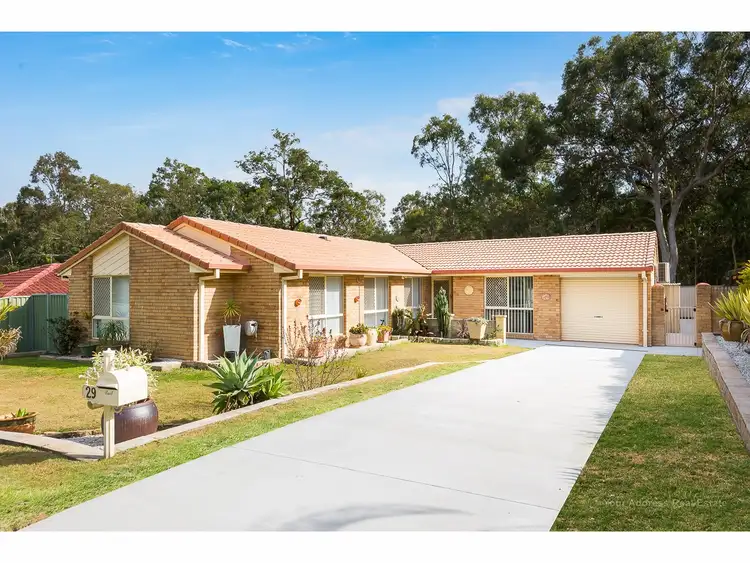 29 St James Circuit, Heritage Park QLD 4118