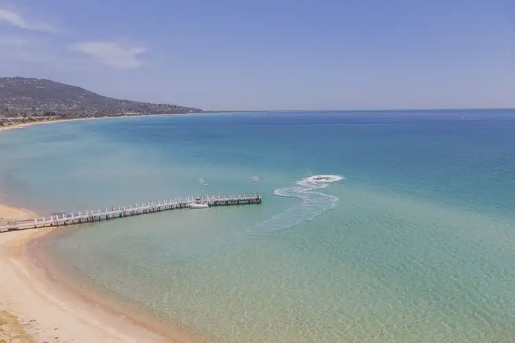 42 Tonkin Street, Safety Beach VIC 3936
