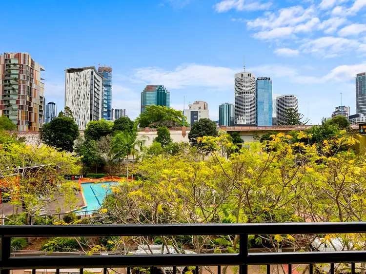 37/15 Goodwin Street, Kangaroo Point QLD 4169