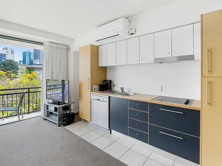 Fifth view of Homely apartment listing, 37/15 Goodwin Street, Kangaroo Point QLD 4169